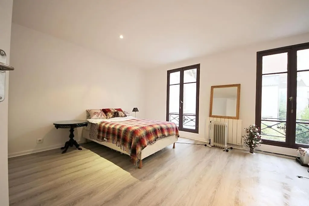Eiffel Tower Paris Apartment France